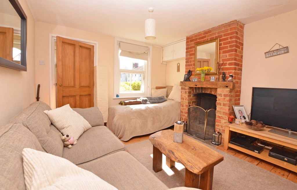 Property photo 2 of 9 Photo 2