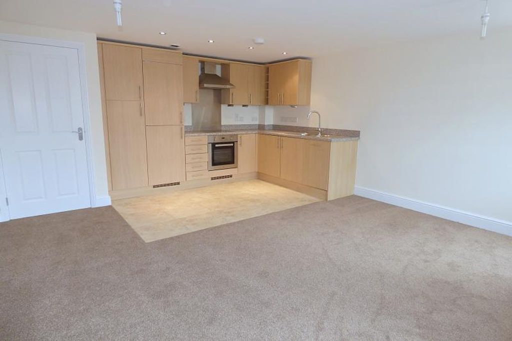 Property photo 2 of 9 Open Plan Living