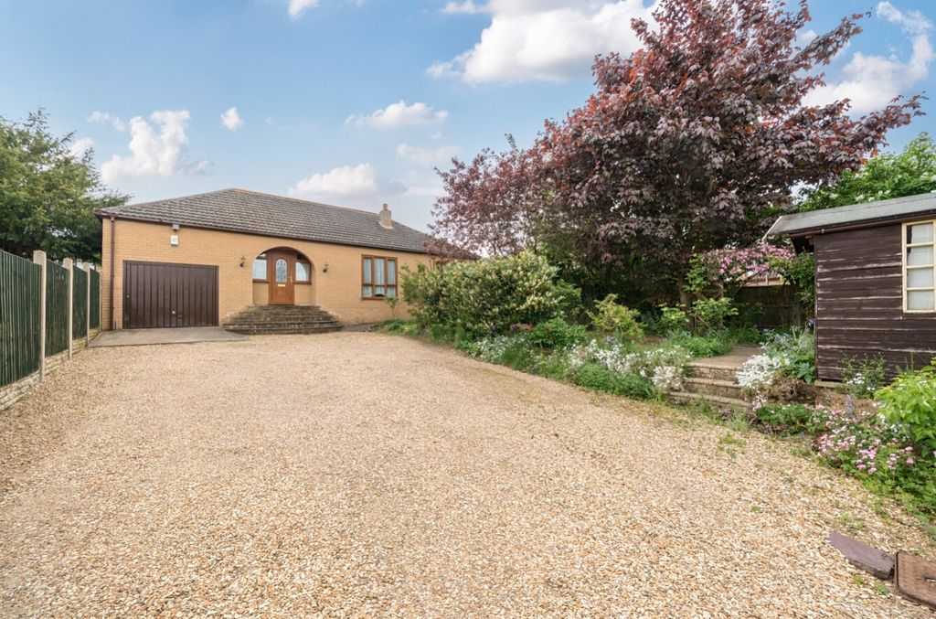 Property photo 1 of 20 2-681B7205A353B-1288418-Arw-2-1