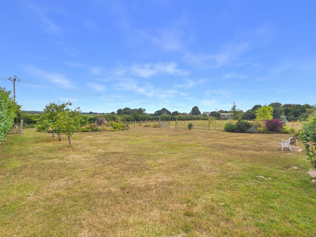 Property photo 2 of 30