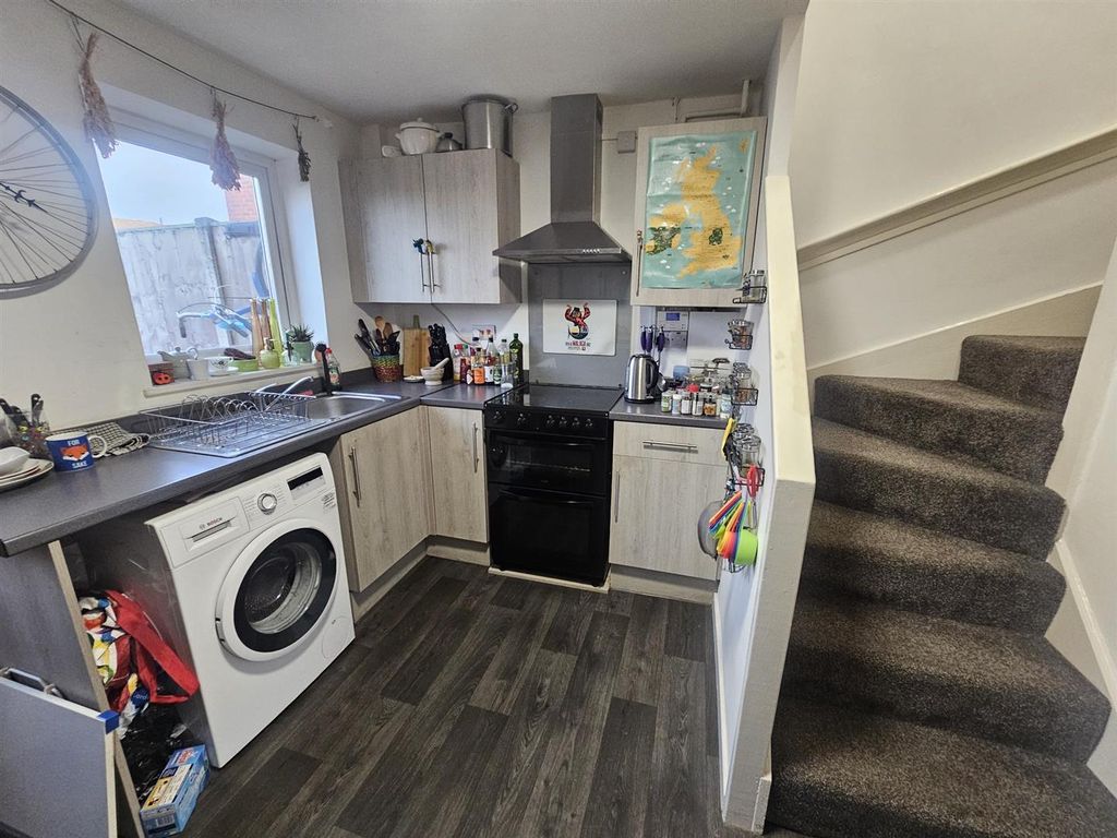 Property photo 2 of 12 1000055934.Jpg