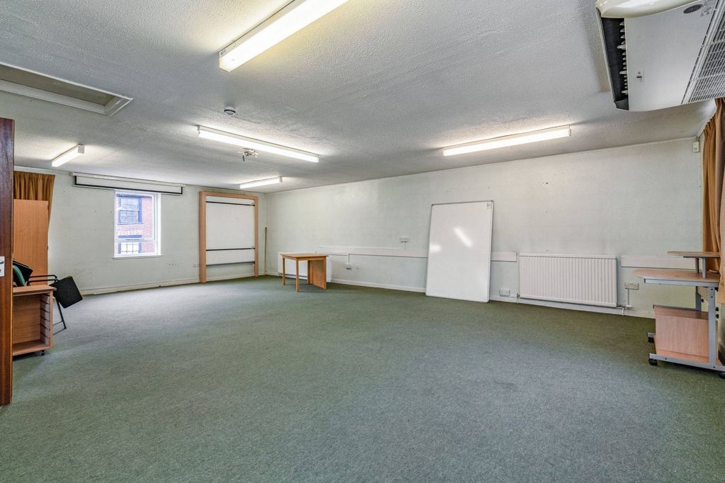 Property photo 3 of 14 59 King Street, Norwich Nr1 1Ph