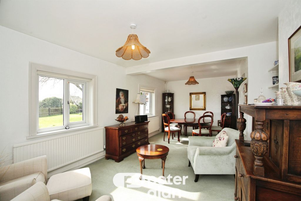 Property photo 3 of 27