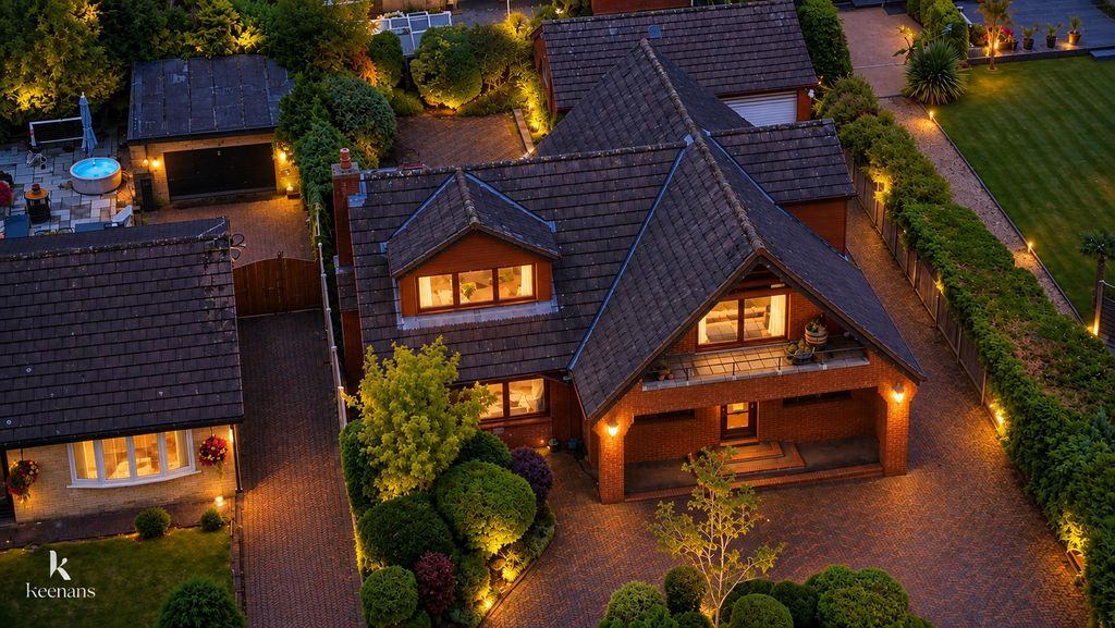 Property photo 1 of 57 Kingsway (2).Png