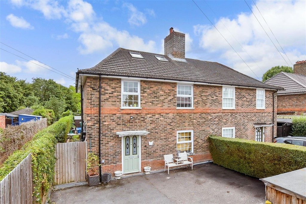 Property photo 2 of 8 External (Web)