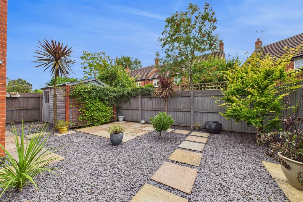 Property photo 2 of 17 Cam04235G0-Pr0079-Still017.Jpg