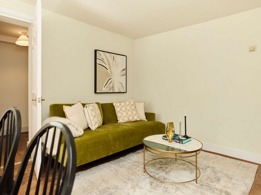 Property photo 3 of 27