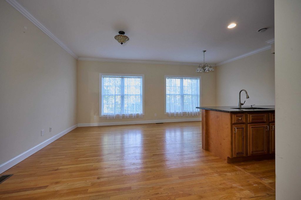 Property photo 2 of 17 <Alttext/>