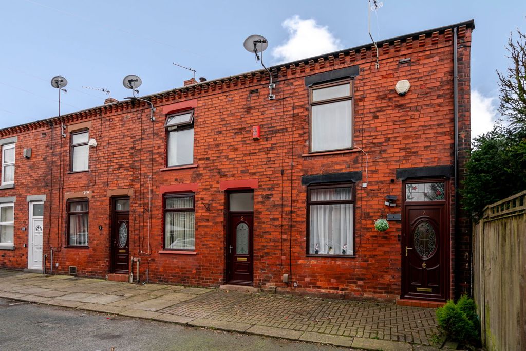 Property photo 1 of 20