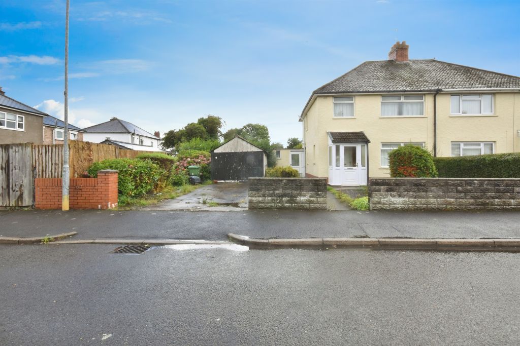 Property photo 1 of 20