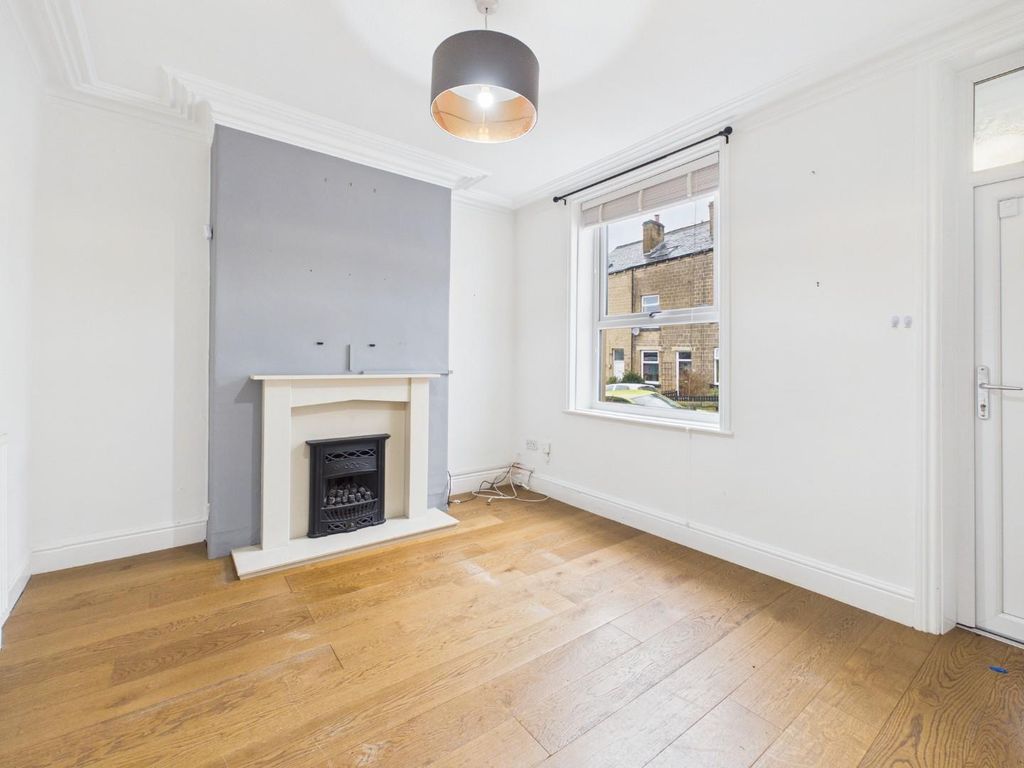 Property photo 2 of 15 Living Room