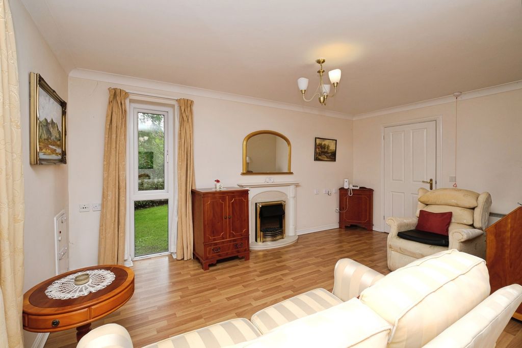 Property photo 2 of 12 Living Room