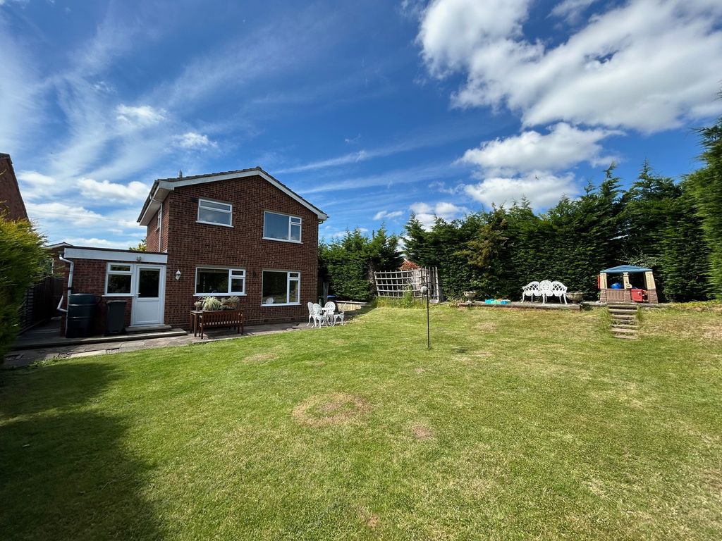 Property photo 3 of 15 Exterior