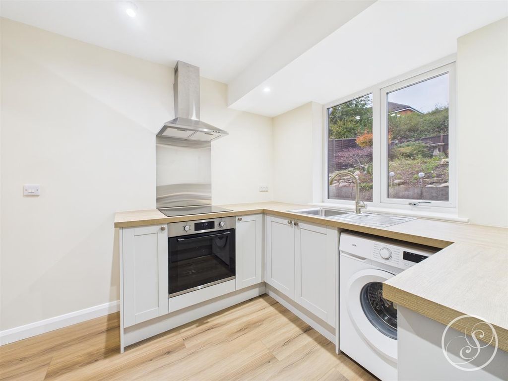 Property photo 3 of 20 Cam02071G0-Pr0738-Still013.Jpg