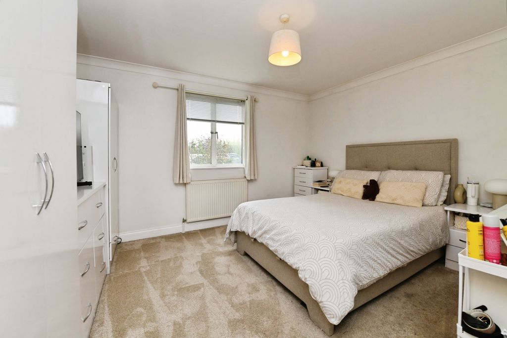 Property photo 2 of 11 Pbox-Img.Jpg