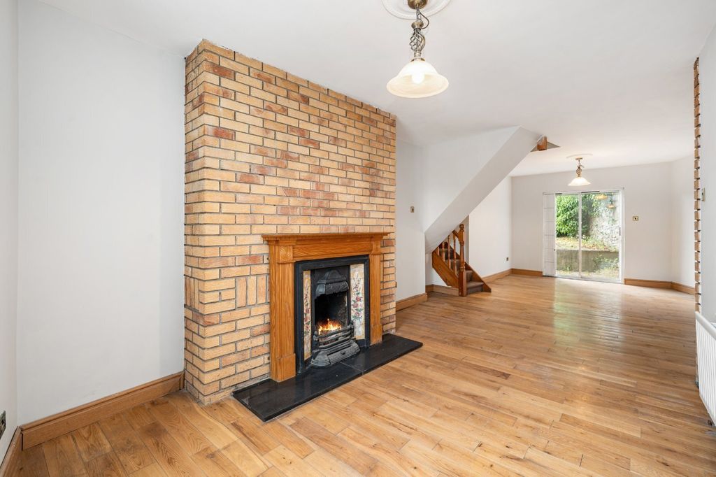 Property photo 3 of 11 Images