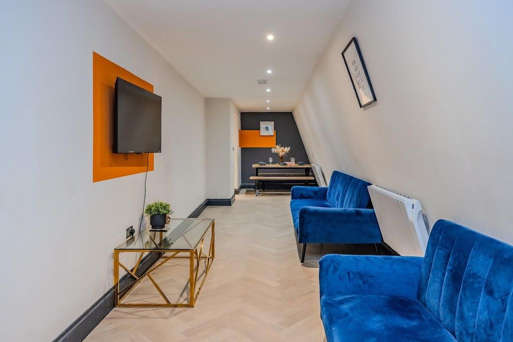 Property photo 3 of 7 23097431.Jpg