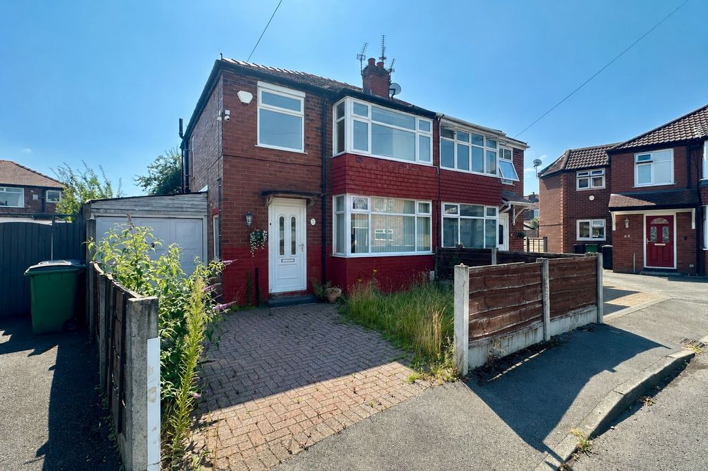 Property photo 1 of 16