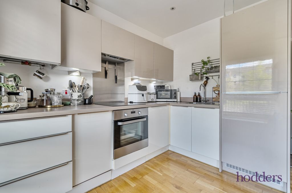 Property photo 3 of 22 446F0347-F88A-472...