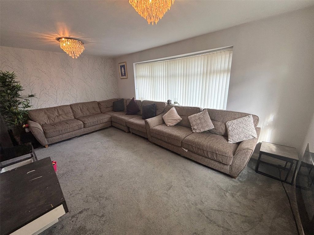 Property photo 3 of 14 Picture No. 11