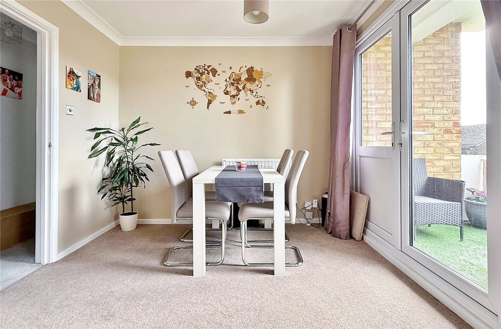 Property photo 3 of 18 Picture No. 03