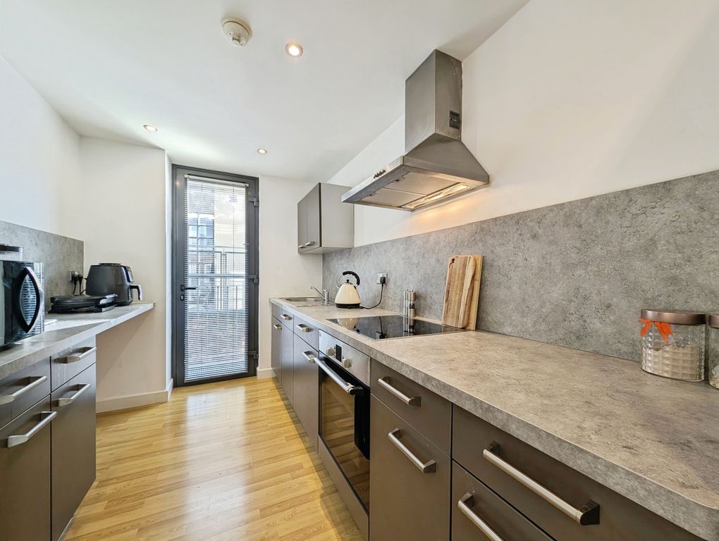 Property photo 3 of 13 Pbox-Img.Jpg