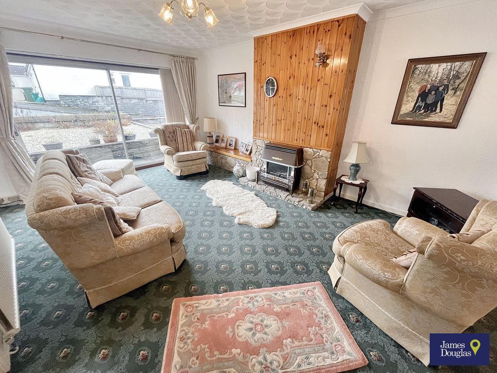 Property photo 3 of 20 Liv1