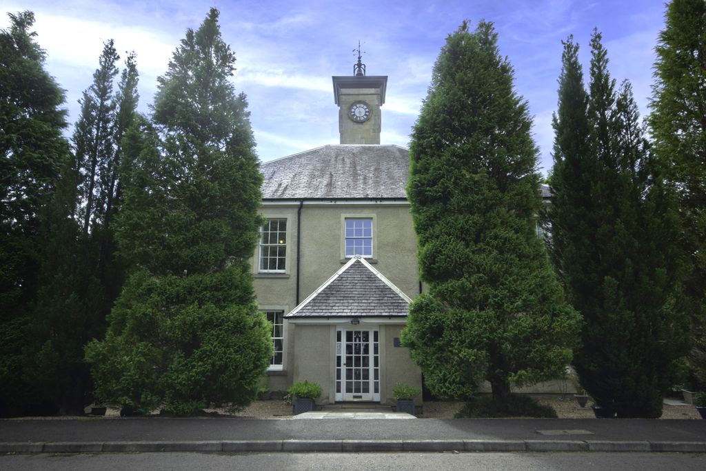 Property photo 1 of 29
