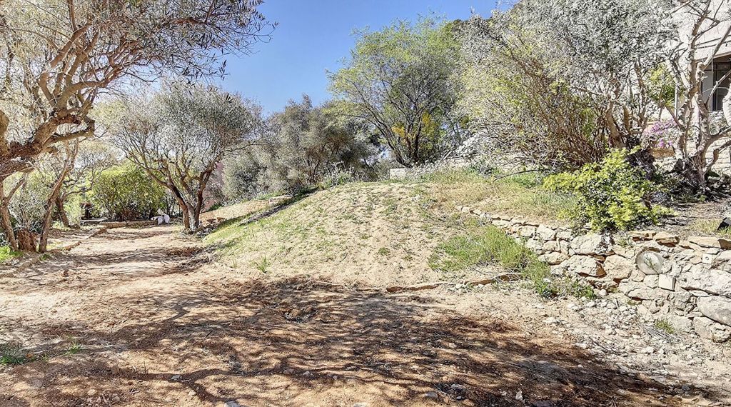 Property photo 3 of 4