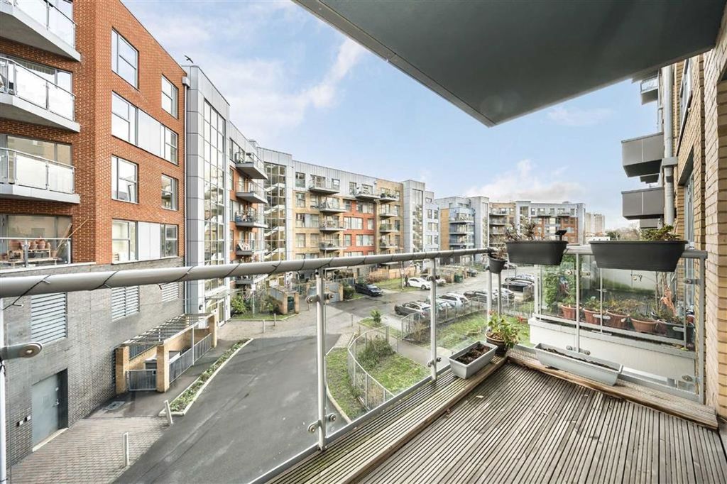 Property photo 2 of 10