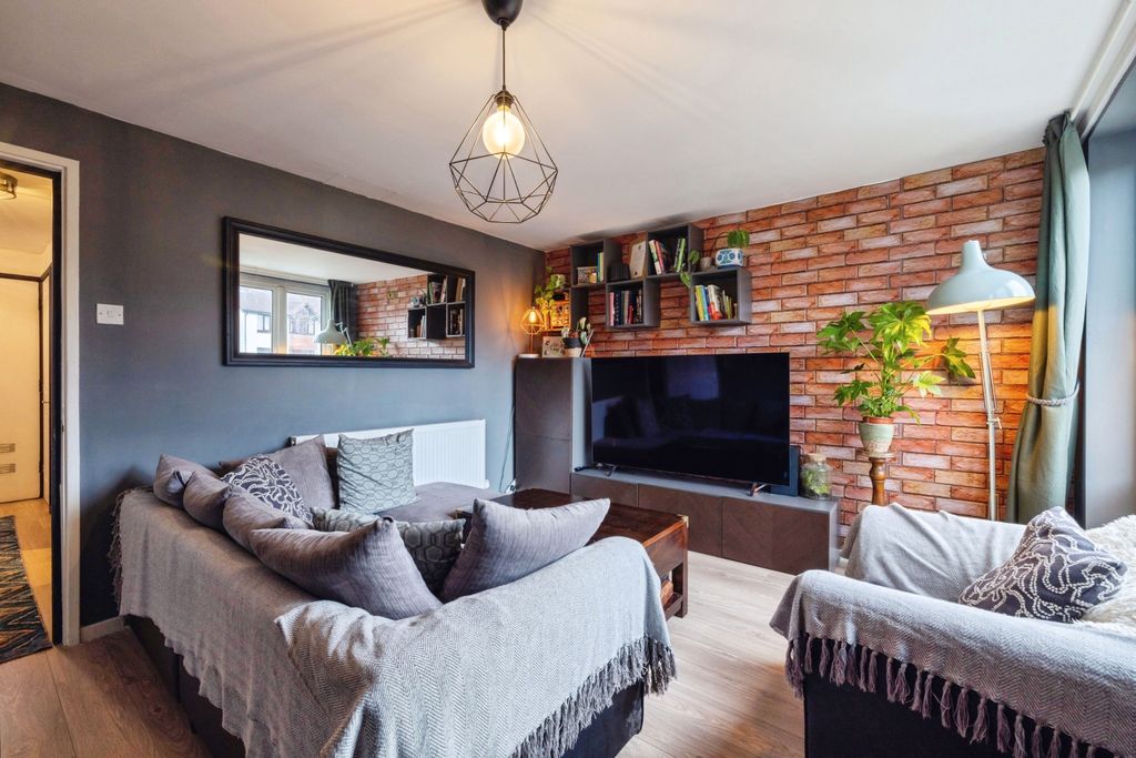 Property photo 3 of 22 Bfk_0077