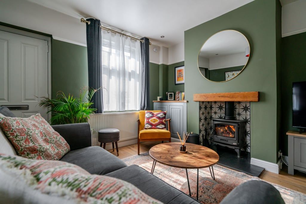 Property photo 3 of 27