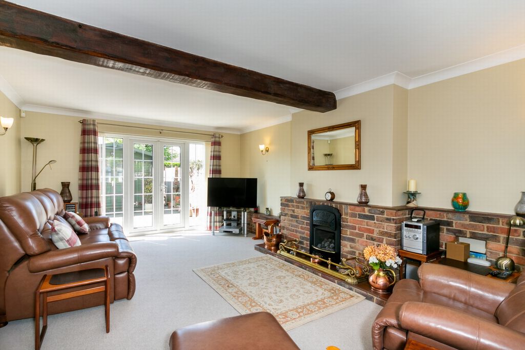 Property photo 3 of 30 Sitting Room