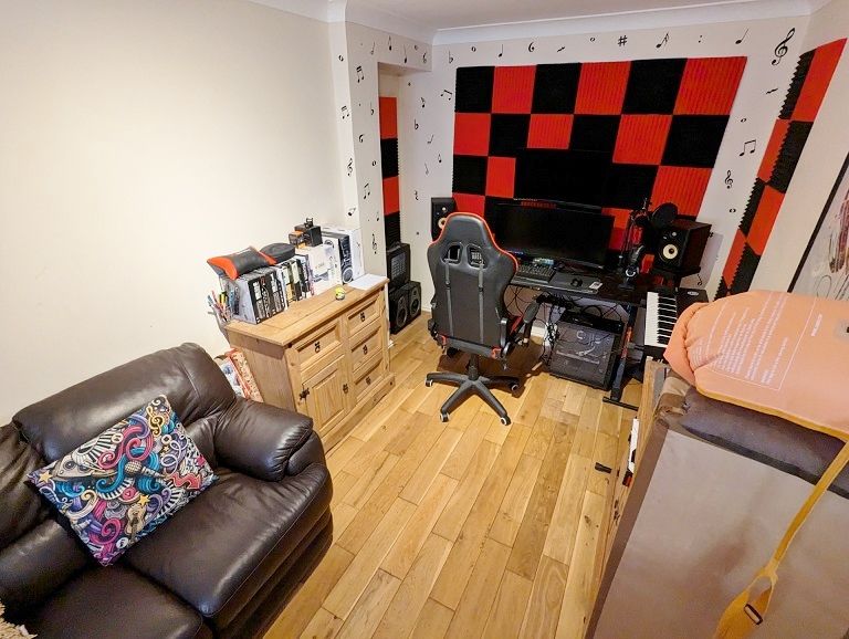 Property photo 3 of 11