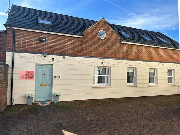 Property photo 1 of 5