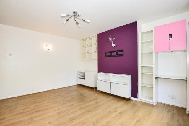 Property photo 2 of 3 Internal