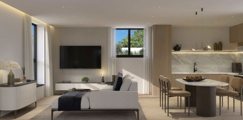 Property photo 1 of 4