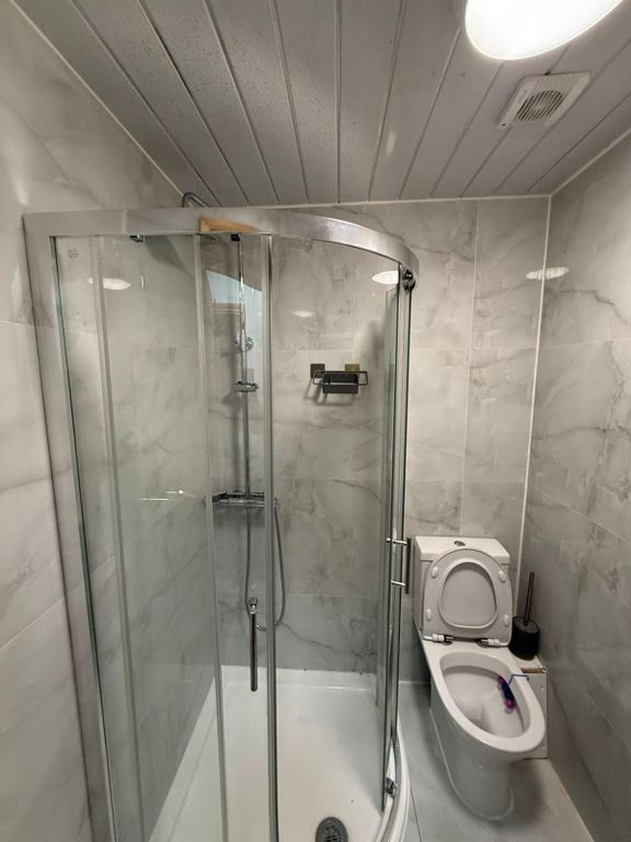 Property photo 2 of 6 Gallery