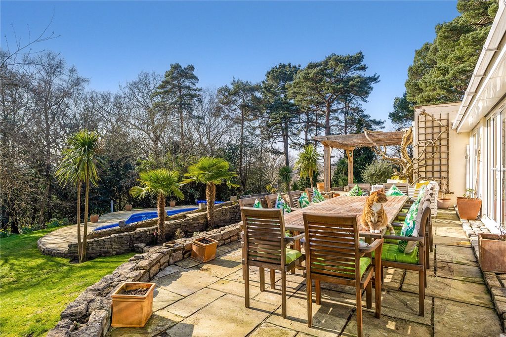Property photo 3 of 22 Wimborne, Bh21