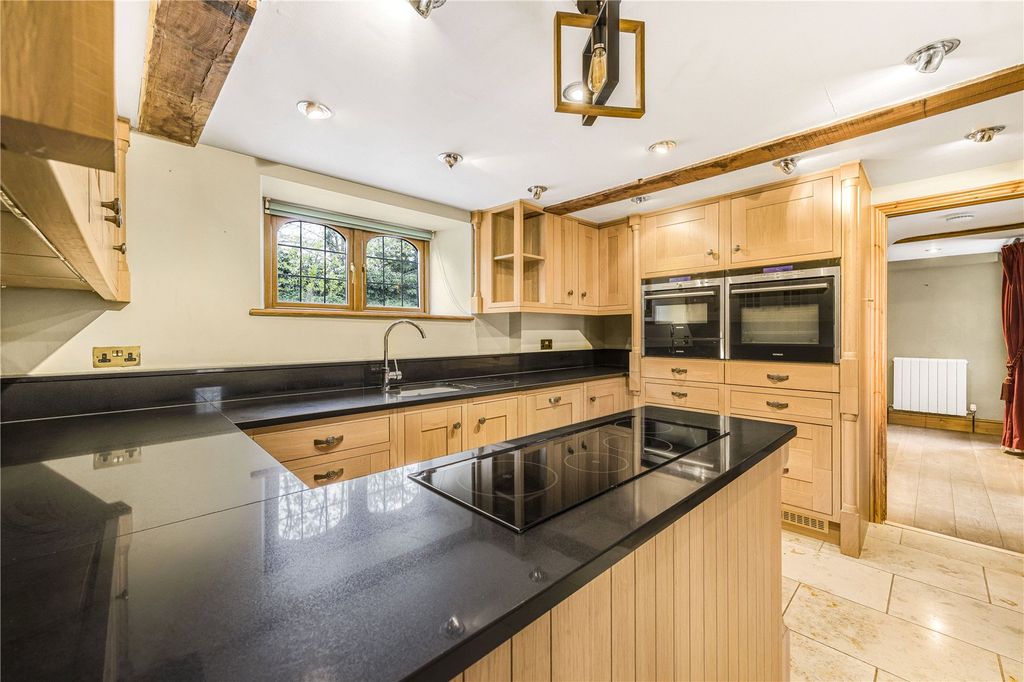 Property photo 1 of 45 Picture No. 49