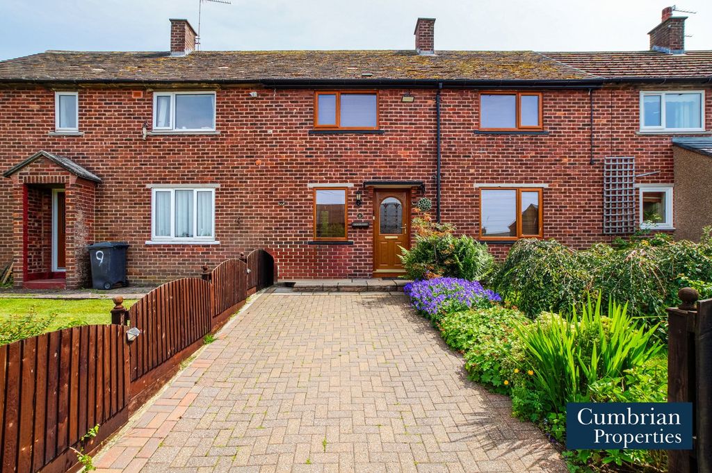 Property photo 1 of 18 Front External