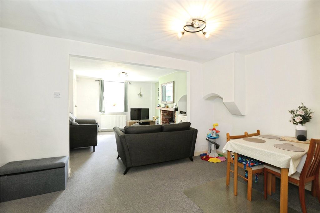 Property photo 3 of 11 Picture No. 15