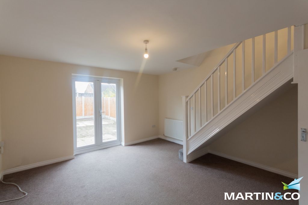 Property photo 3 of 10 4