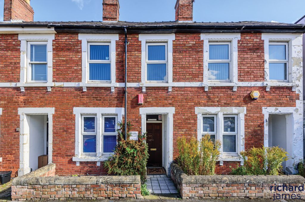 eastcott-road-old-town-swindon-sn1-2-bed-terraced-house-for-sale