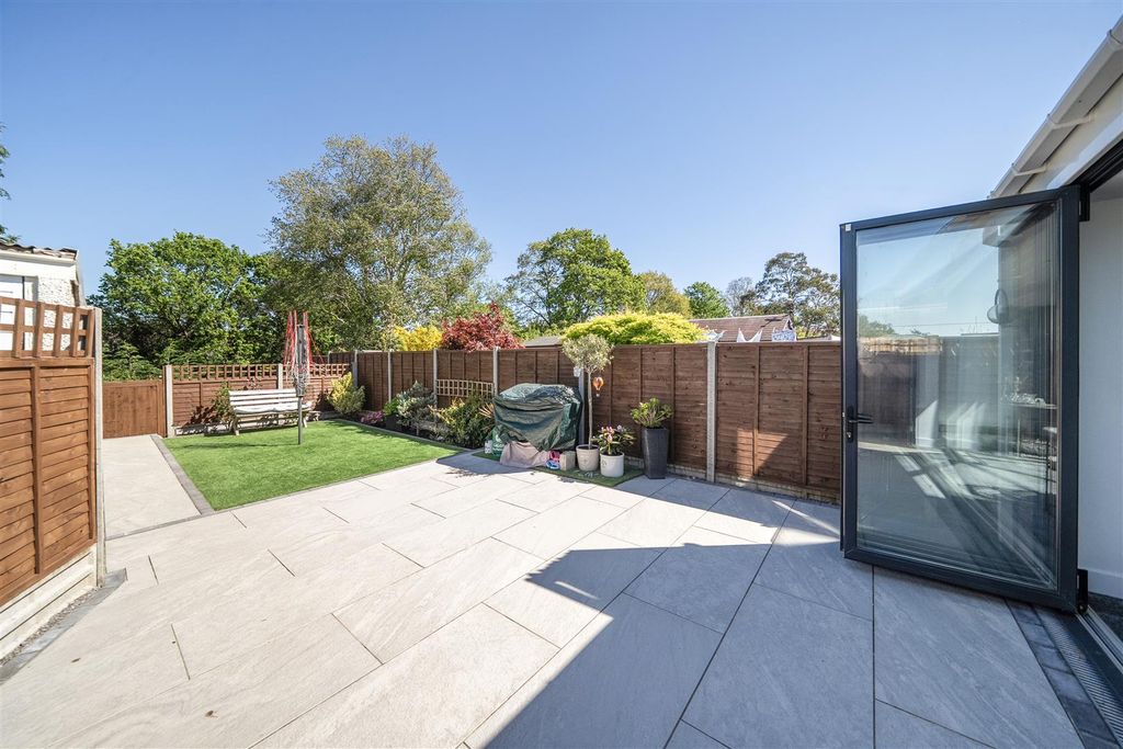 Property photo 3 of 18 Rear Garden..Jpg