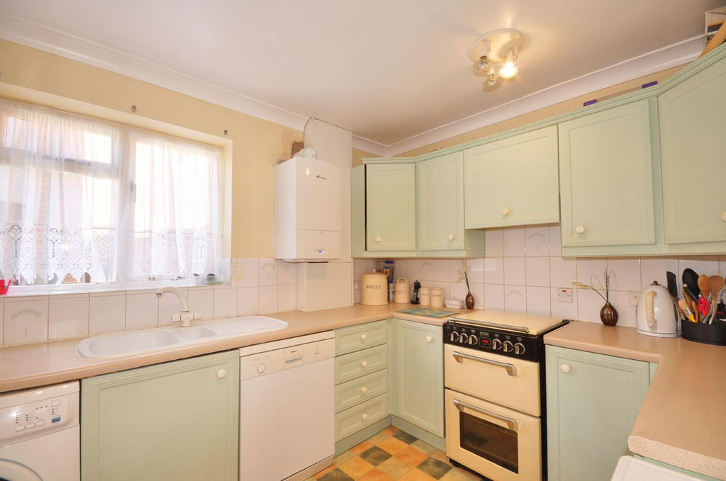 Property photo 3 of 5