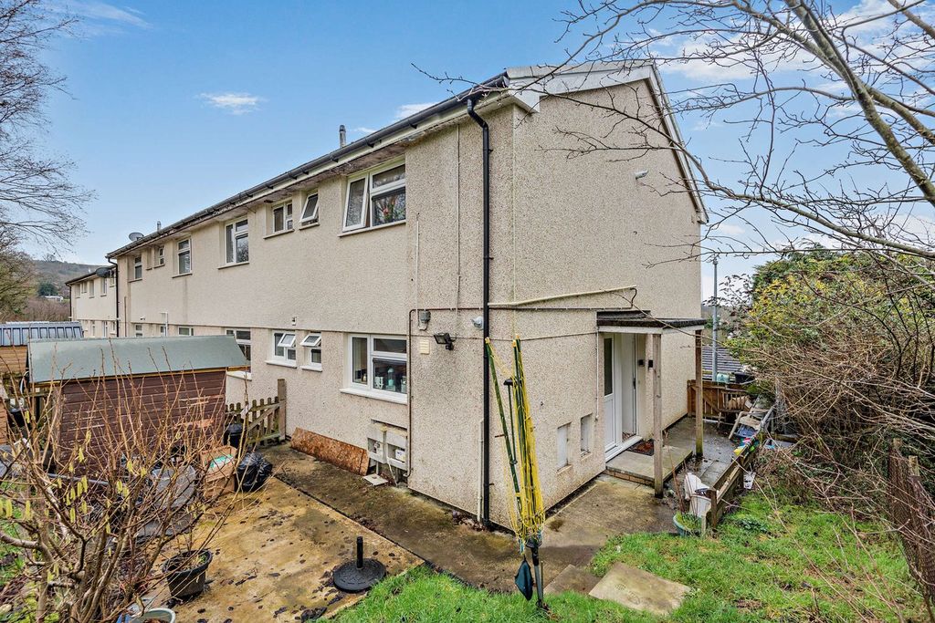 Property photo 1 of 25