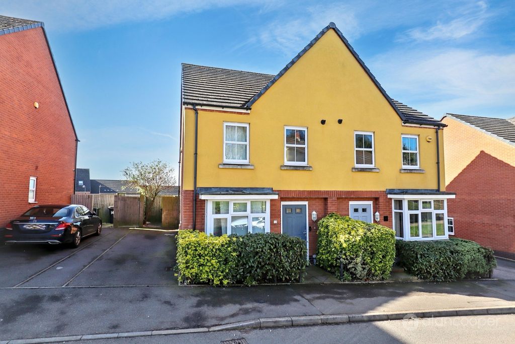 Property photo 1 of 19 4860560