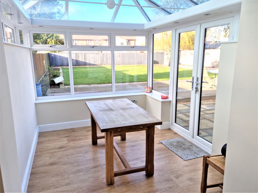 Property photo 3 of 13 Conservatory