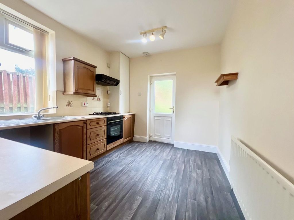 Property photo 3 of 12 181 Nethershire 4.Jpg